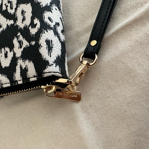 New MICHAEL MICHAEL KORS Large Logo Continental black / ivory - Picture 8 of 8